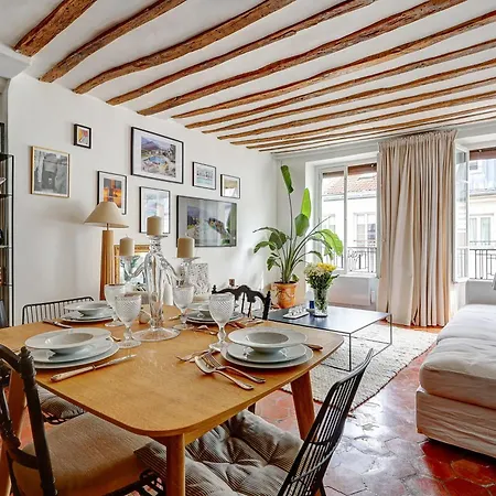 Appartement 123-modern In Le Marais Paris